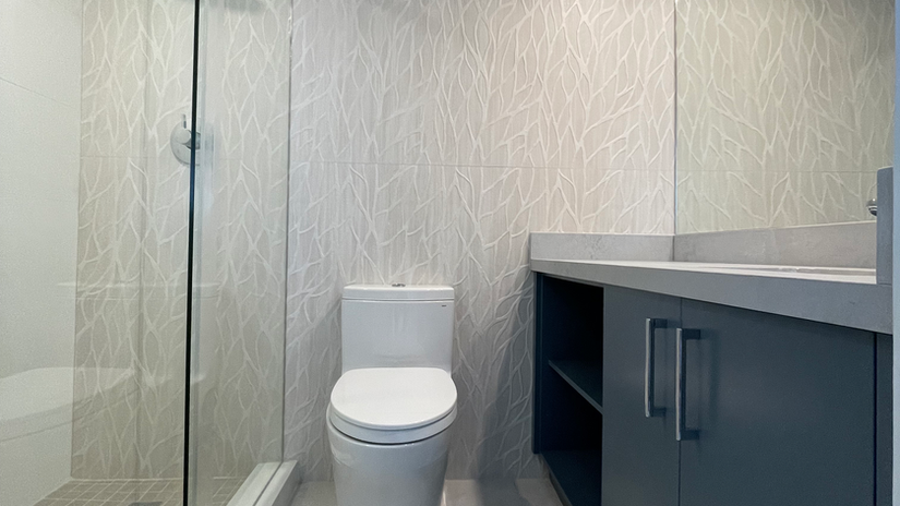 54 Collins Ave (Bathroom2)